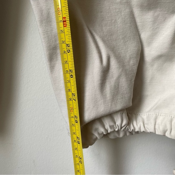 TNA ARITZIA SIZE 8 cream cargos Women's Tan Cargo Pants - Picture 10 of 12